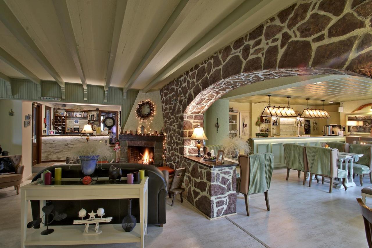 Boutique Hotel Skamnos อาราโชวา ภายนอก รูปภาพ